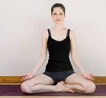 盘点检验一下瑜伽中8种常见的坐姿你掌握了几个？一起检验一下(图4)