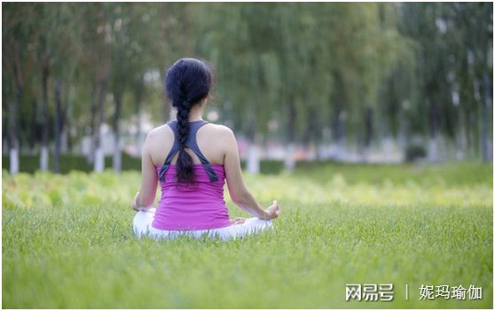 银河娱乐澳门娱乐网站杭州瑜伽教练培训班多如牛毛如何选择是关键(图1)