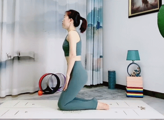 银河娱乐澳门娱乐网站5个瑜伽训练体式帮你紧致腿部肌肉练出又细又长的大腿(图5)
