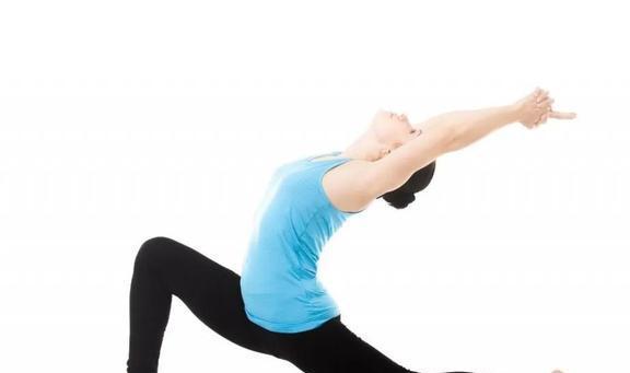 女人过了45要常练这10个瑜伽体式好处很多！(图8)