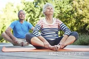 乾翔健康老年人瑜伽：修身养性的绝佳选择(图1)